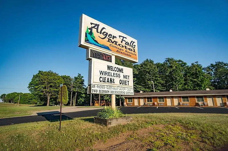 15 Smart Hotels in Michigan Solo Travelers Should Book