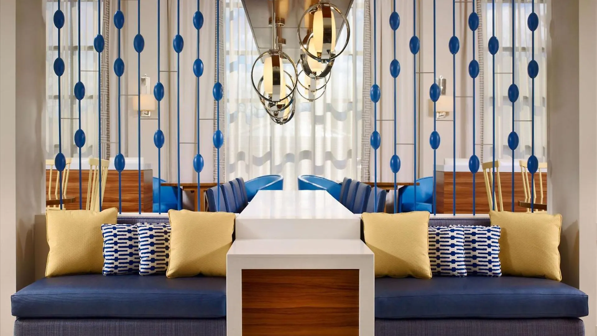 Staying Near Cranbrook Academy of Art: 4 Business Hotels Compared