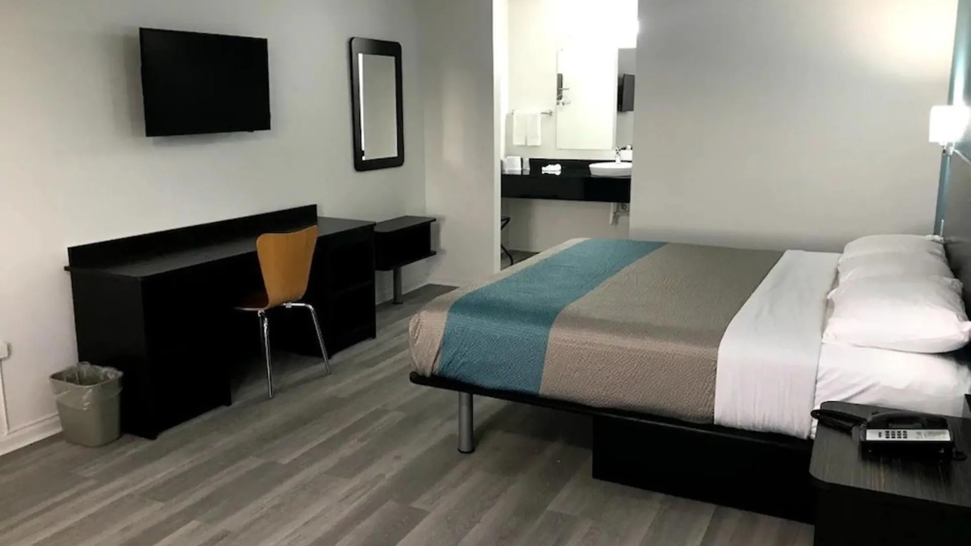 5 Reviewed Hotels Close to Noble Park, Paducah