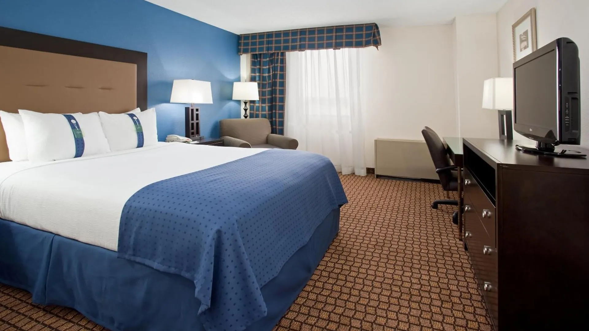 4 Smart Couple Hotels Near Sheridan County Worth Booking