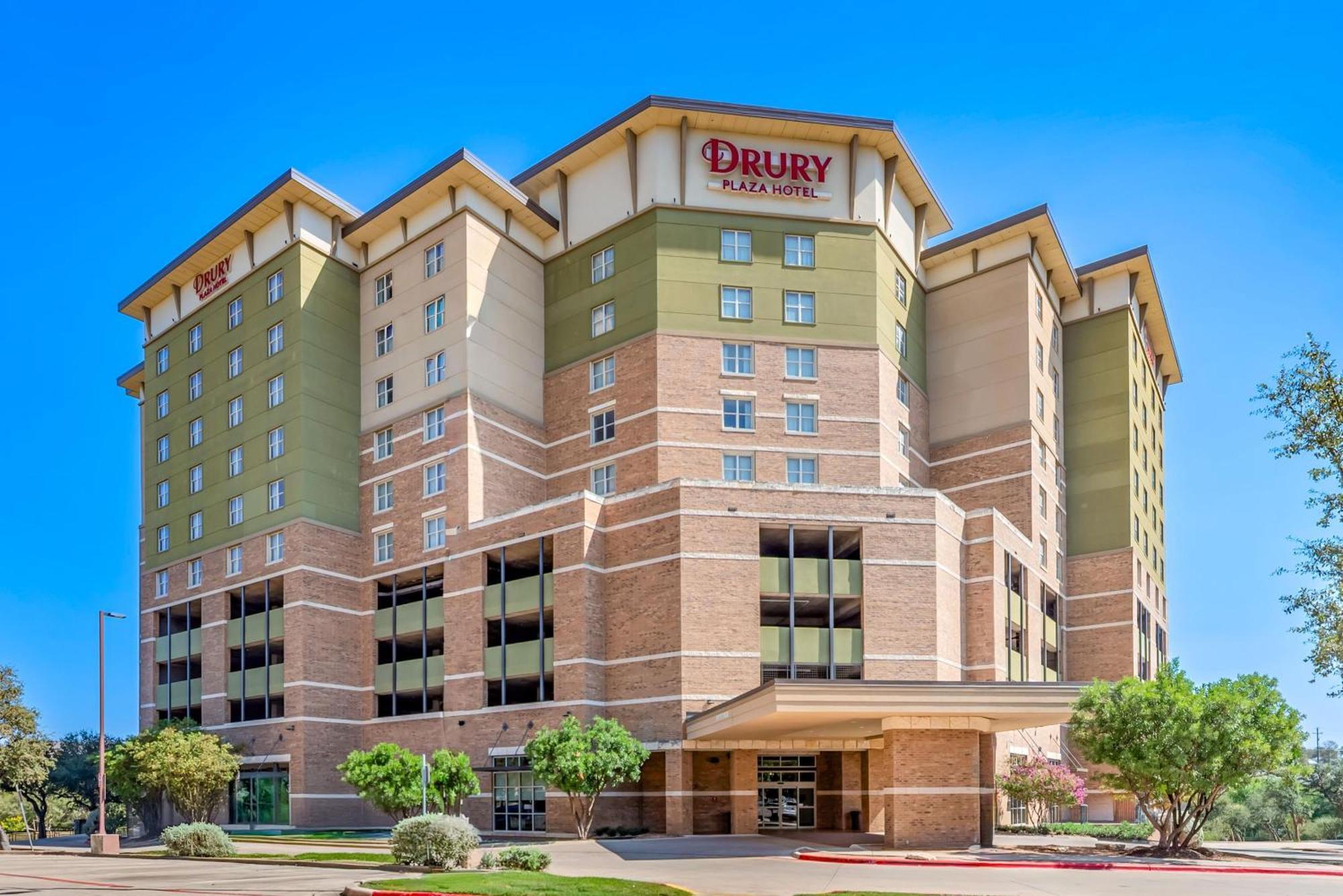 4 Budget Hotels in Stone Oak That Don't Cut Corners