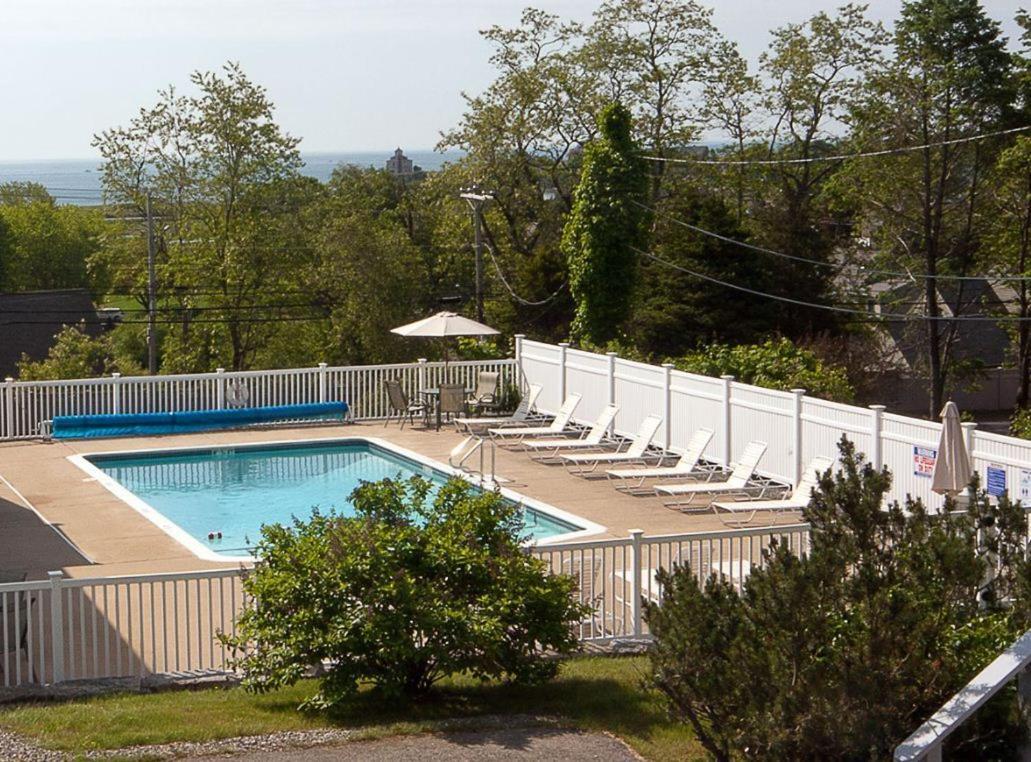4 Cheap Hotels Near Motif Number 1 for Rockport on a Budget