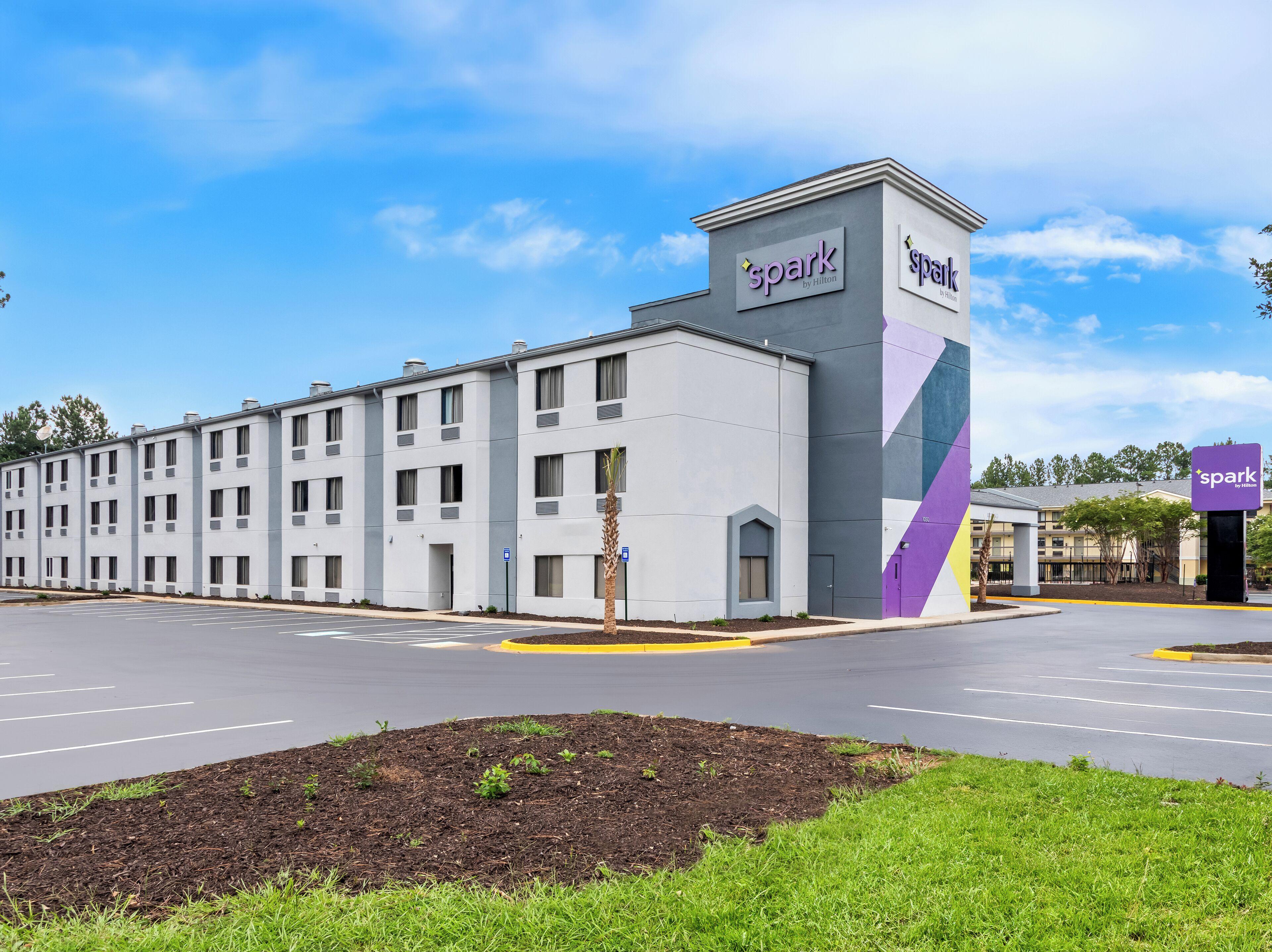 4 Smart Spark by Hilton Hotels in the South Worth Booking